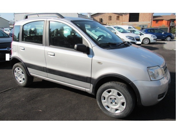 PANDA 4 X 4 NEOPATENTATI BENZINA