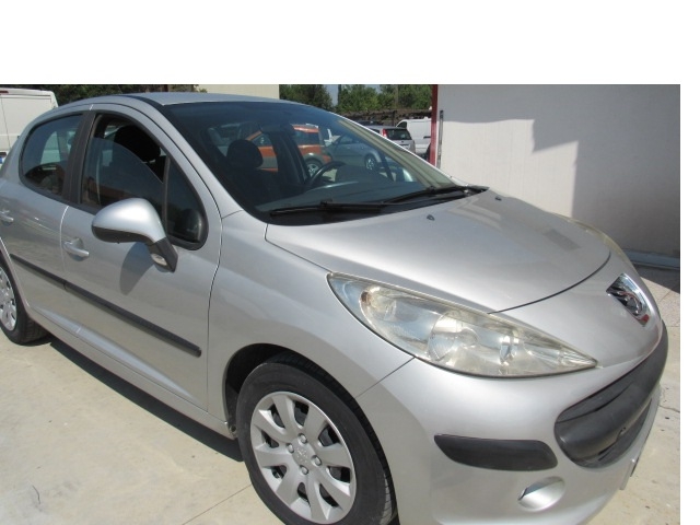 207 GPL NEOPATENTATI 5 PORTE 207 GPL NEOPATENTATI 5 PORTE