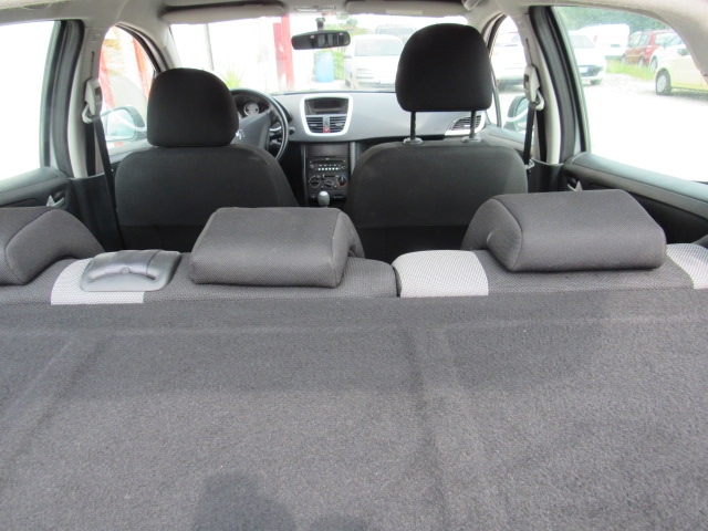 207 GPL NEOPATENTATI 5 PORTE 207 GPL NEOPATENTATI 5 PORTE