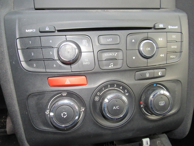 C4 AUTOCARRO DUE POSTI