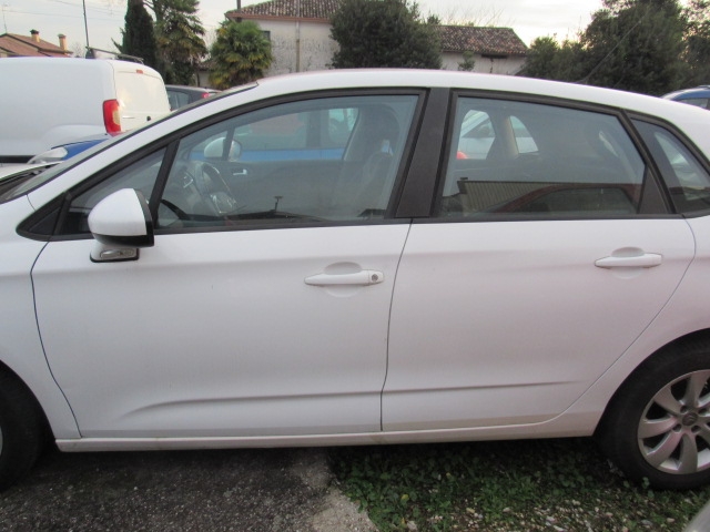 C4 AUTOCARRO DUE POSTI