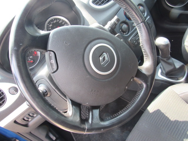 CLIO 1.2 16V CONFORT NEOPATENTATI CLIO 1.2 16V CONFORT NEOPATENTATI