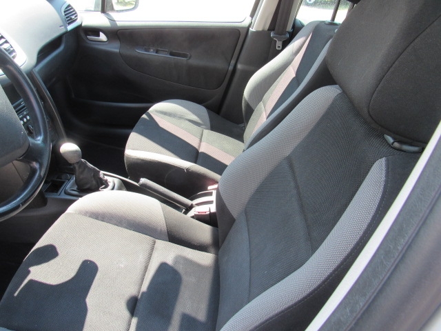 207 GPL NEOPATENTATI 5 PORTE 207 GPL NEOPATENTATI 5 PORTE