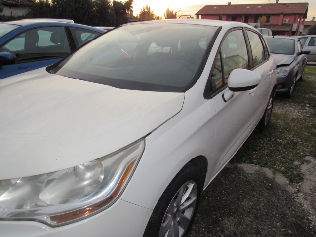 C4 AUTOCARRO DUE POSTI