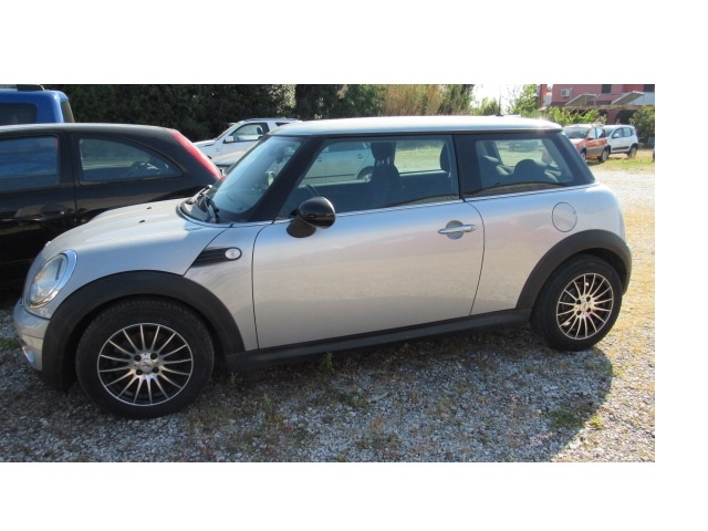MINI ONE BENZINA