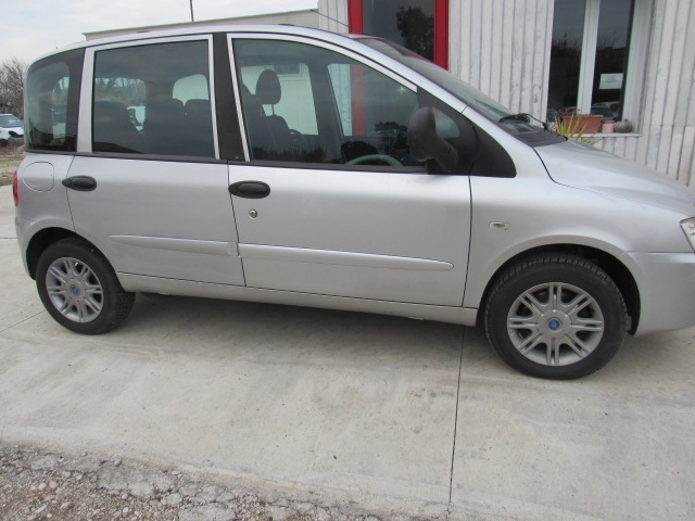 MULTIPLA METANO  6 POSTI